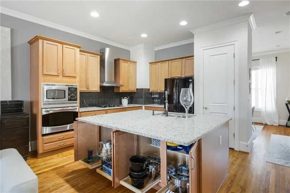 383 16th Street NW #3 Atlanta, GA 30363