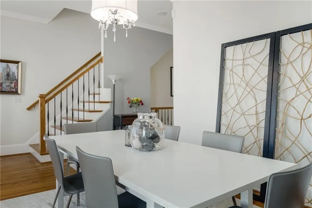 383 16th Street NW #3 Atlanta, GA 30363