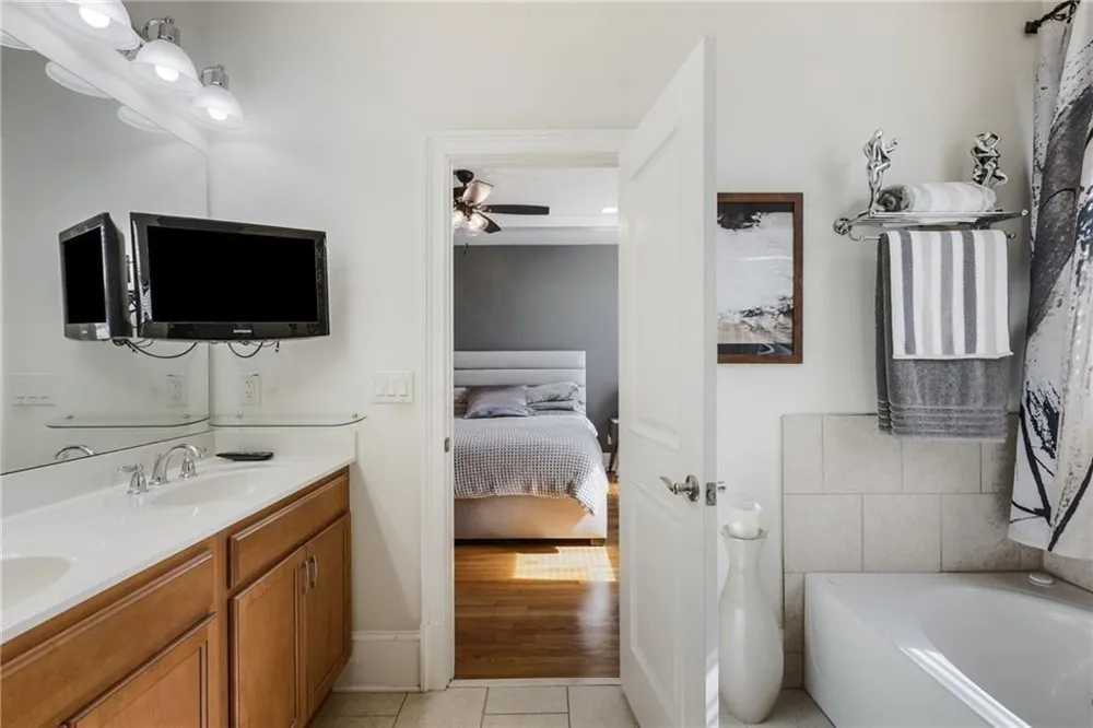 383 16th Street NW #3 Atlanta, GA 30363