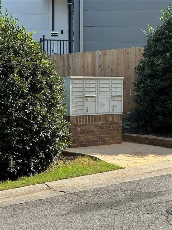 383 16th Street NW #3 Atlanta, GA 30363