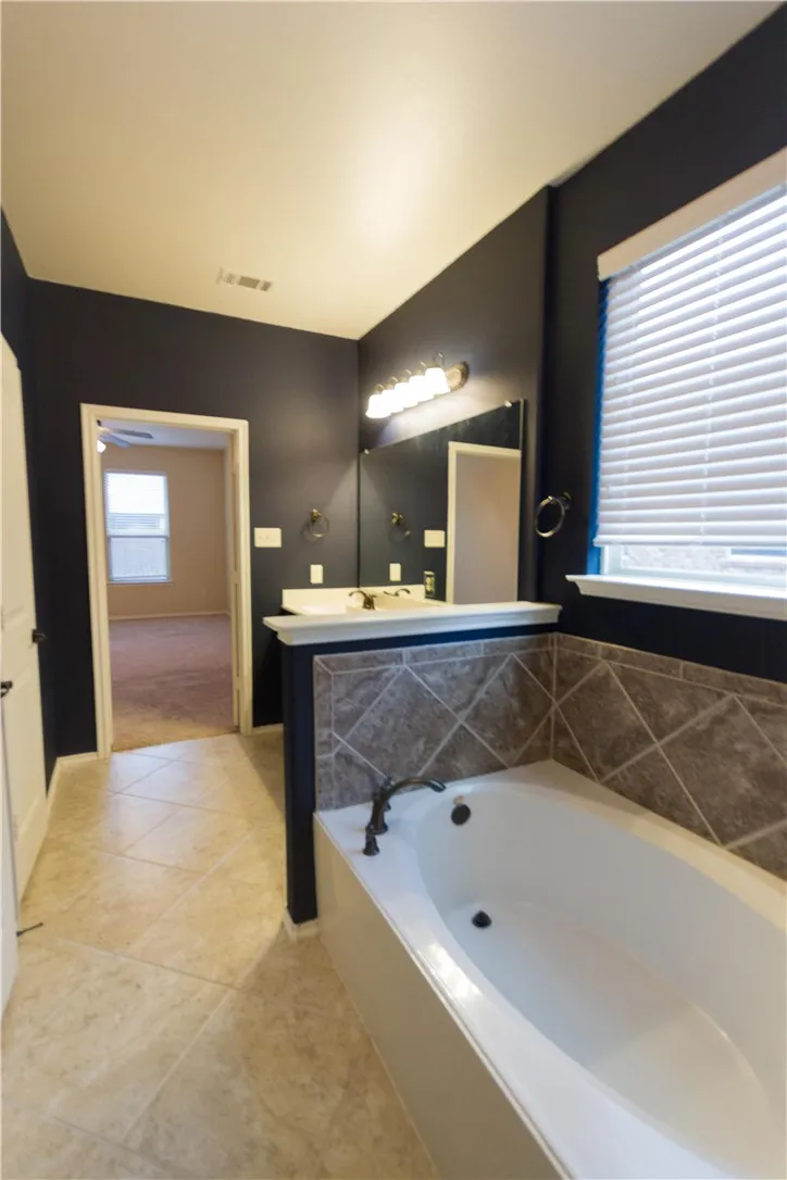 405 Riverstone Way McKinney, TX 75072