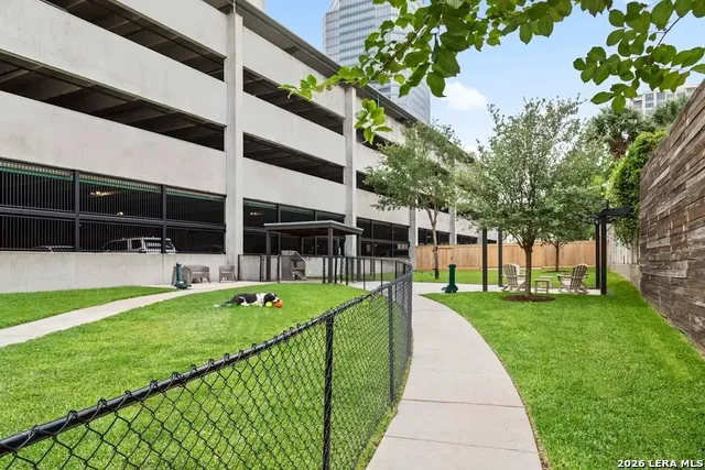 1200 POST OAK BLVD Unit 709 Houston, TX 77056