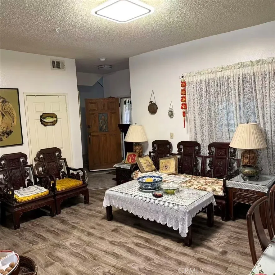 1505 S Atlantic #C Alhambra, CA 91803