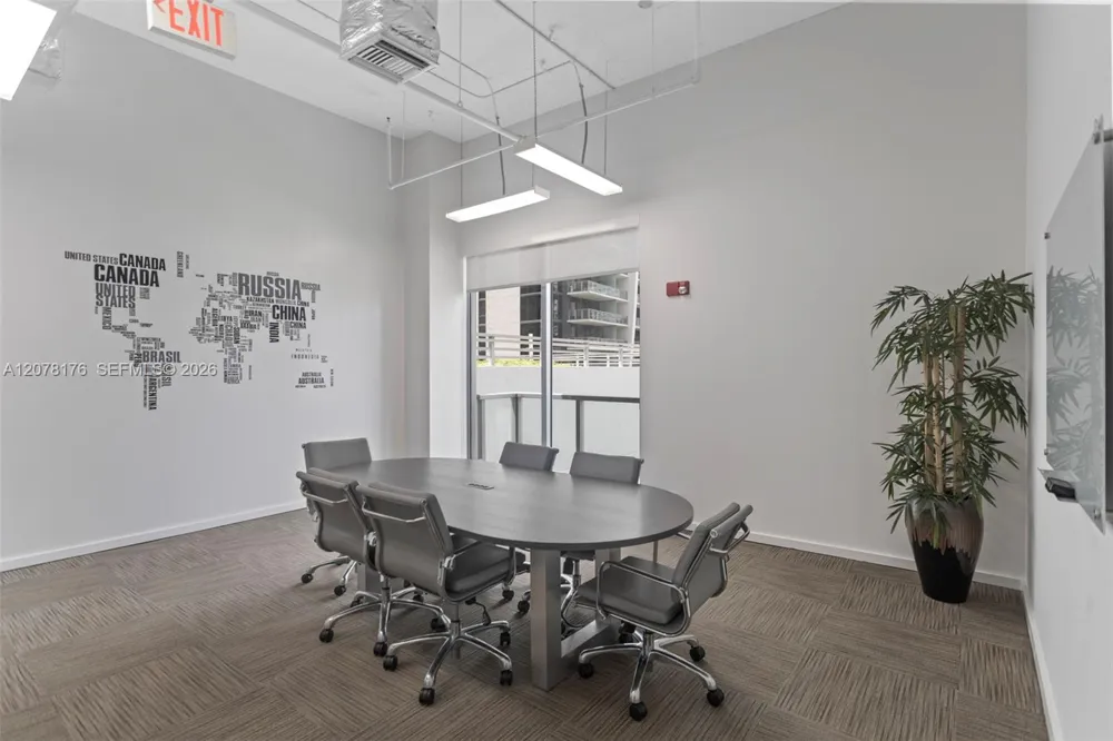 1060 Brickell Ave #2601 Miami, FL 33131