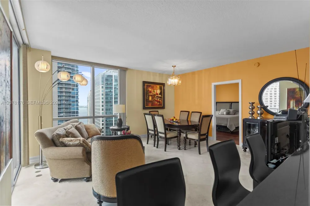1060 Brickell Ave #2601 Miami, FL 33131