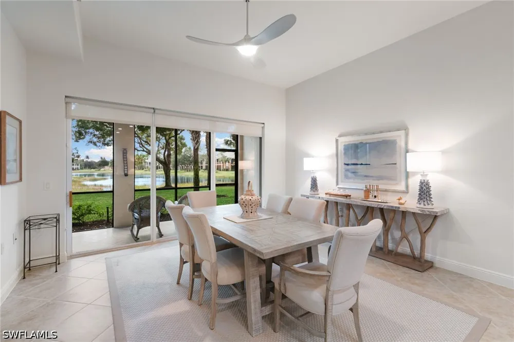 Aviamar Circle #8-102 Naples, FL 34114