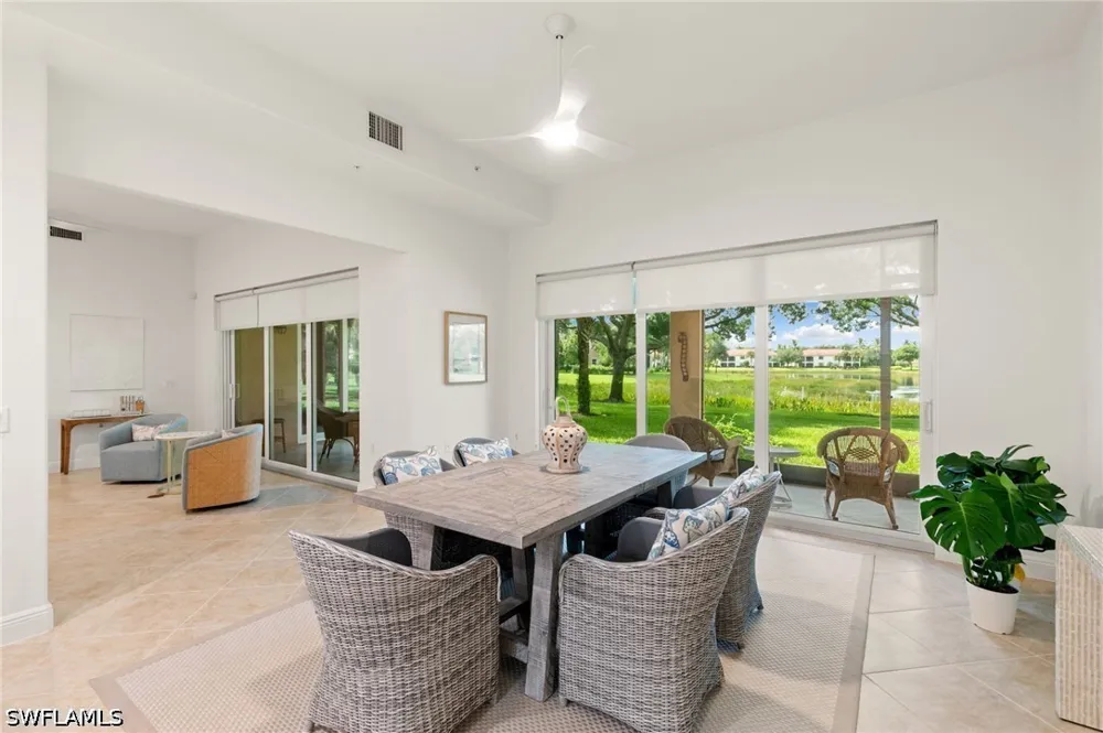 Aviamar Circle #8-102 Naples, FL 34114