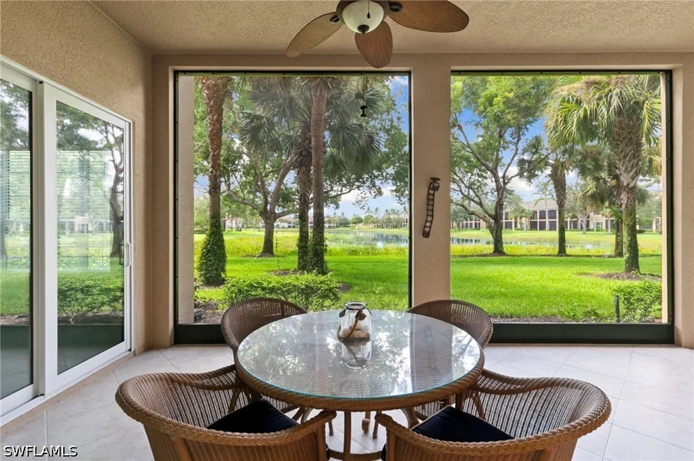 Aviamar Circle #8-102 Naples, FL 34114