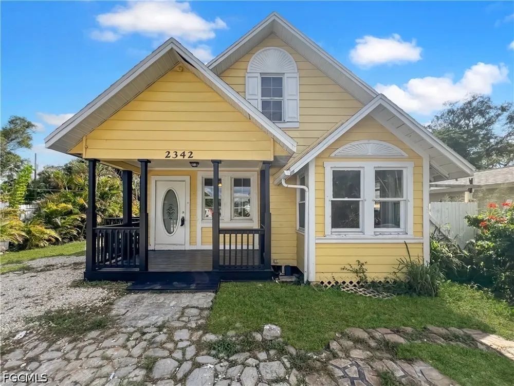 Stella Street Fort Myers, FL 33901