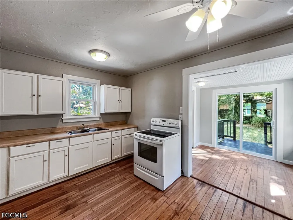 Stella Street Fort Myers, FL 33901