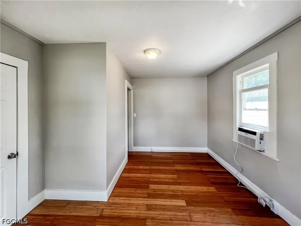 Stella Street Fort Myers, FL 33901