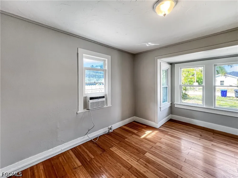 Stella Street Fort Myers, FL 33901