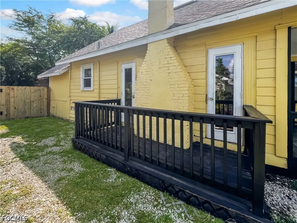 Stella Street Fort Myers, FL 33901