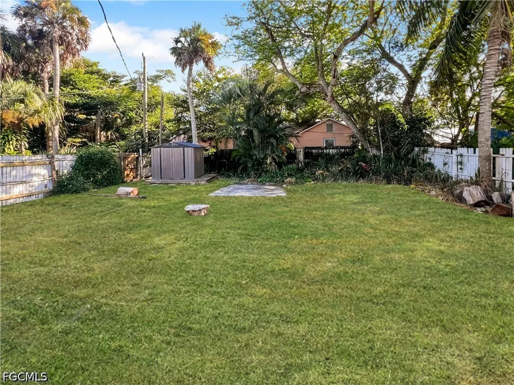 Stella Street Fort Myers, FL 33901