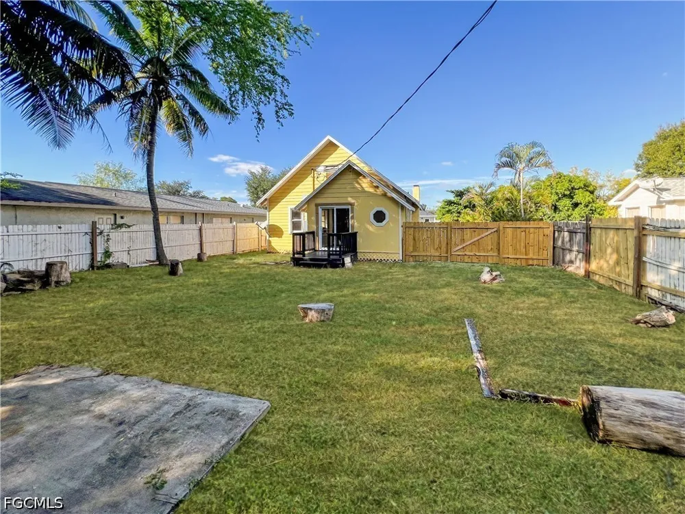 Stella Street Fort Myers, FL 33901