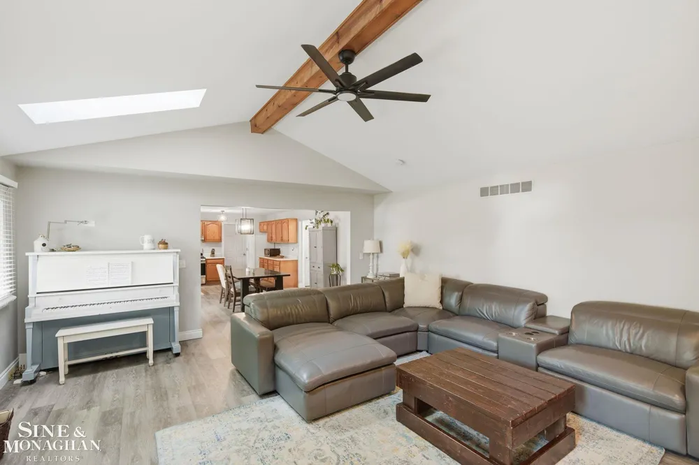 4882 25 Mile Road Shelby Charter Township, MI 48316