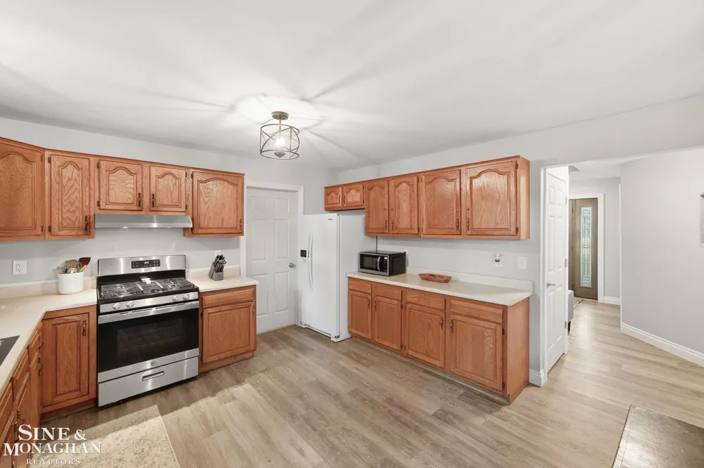 4882 25 Mile Road Shelby Charter Township, MI 48316
