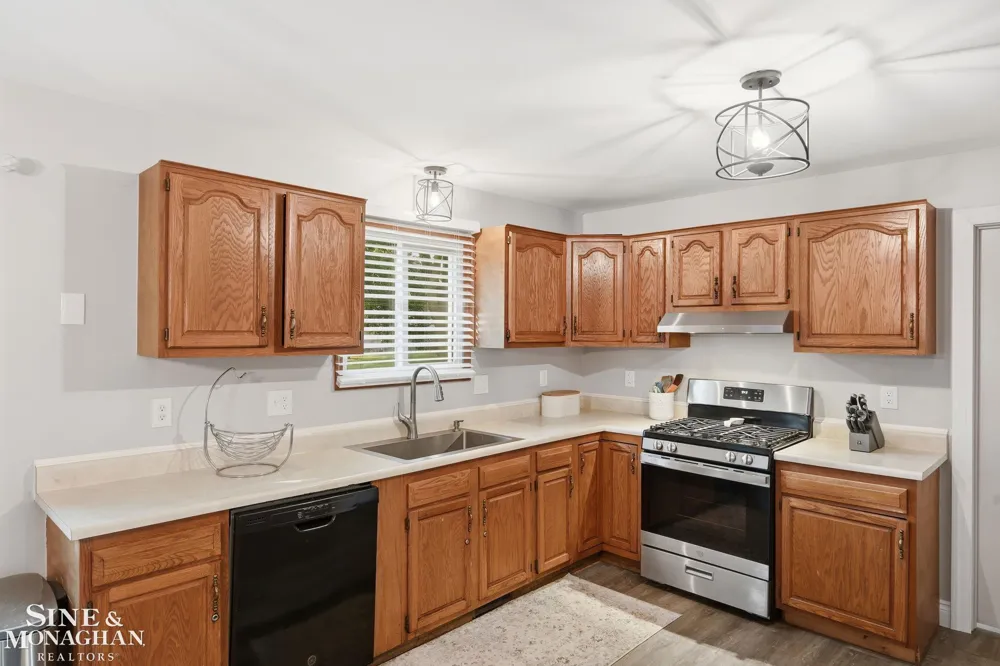 4882 25 Mile Road Shelby Charter Township, MI 48316