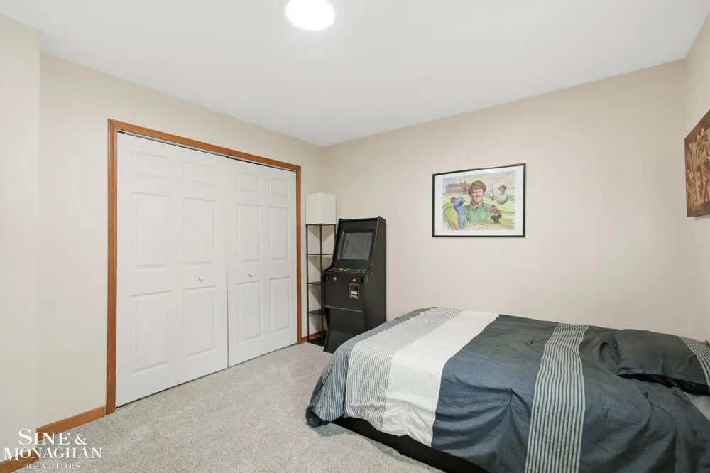 4882 25 Mile Road Shelby Charter Township, MI 48316