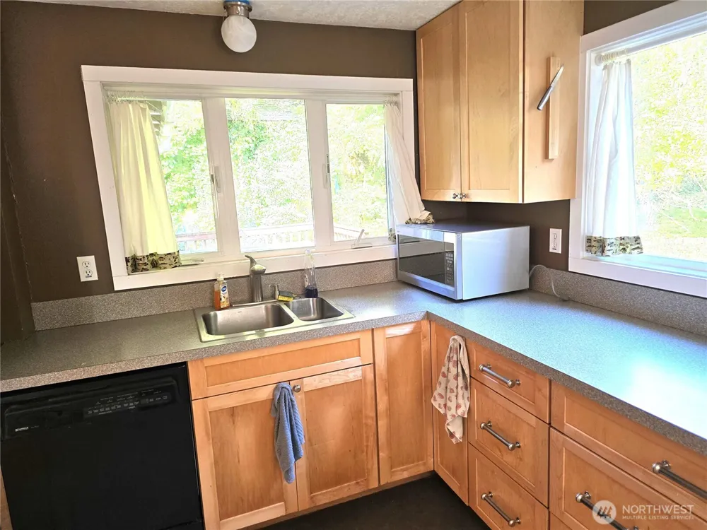 508 Cedar Street NE Ilwaco, WA 98624