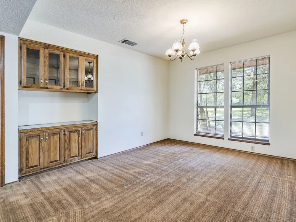 1112 Live Oak Loop Buda, TX 78610