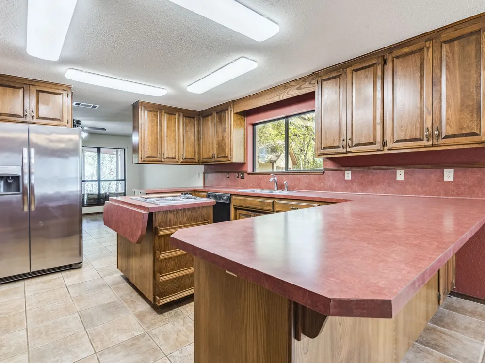 1112 Live Oak Loop Buda, TX 78610
