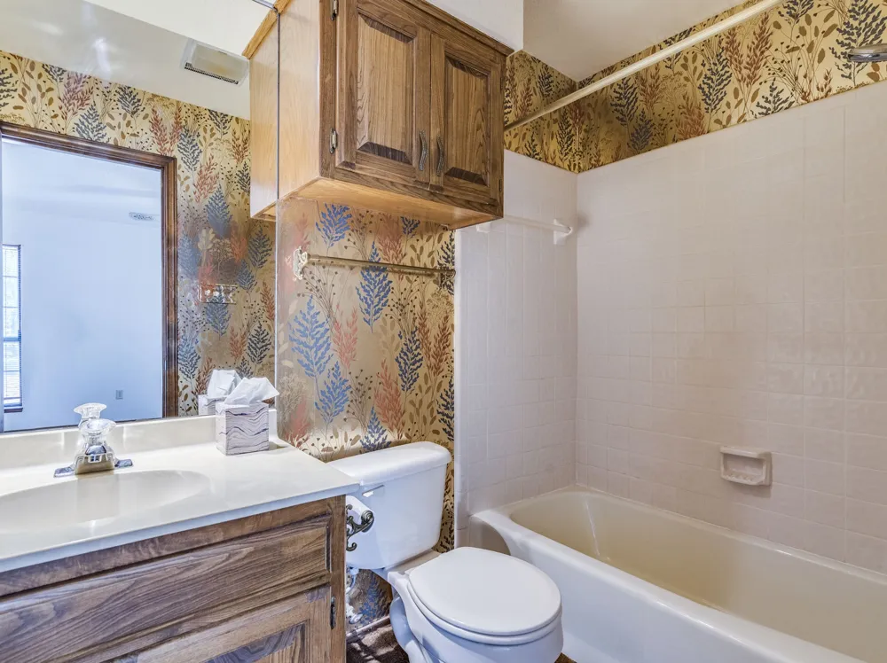 1112 Live Oak Loop Buda, TX 78610