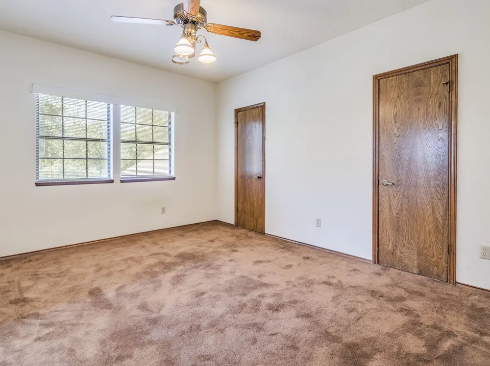 1112 Live Oak Loop Buda, TX 78610