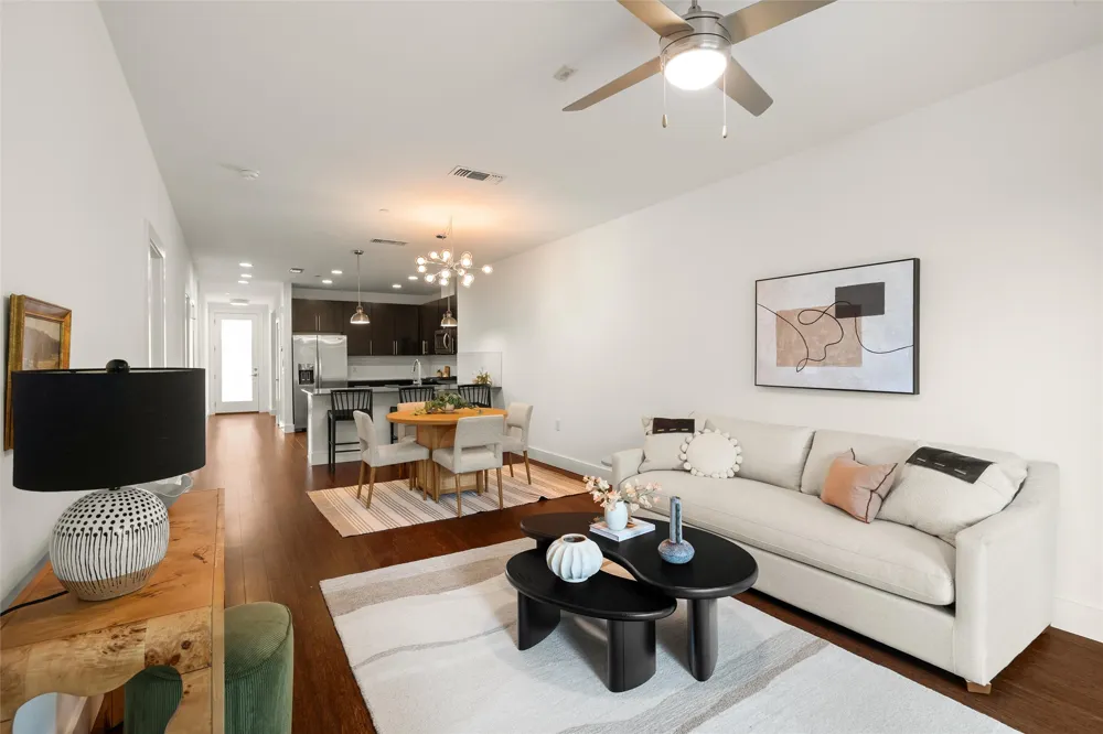 2804 Treble Lane #923 Austin, TX 78704