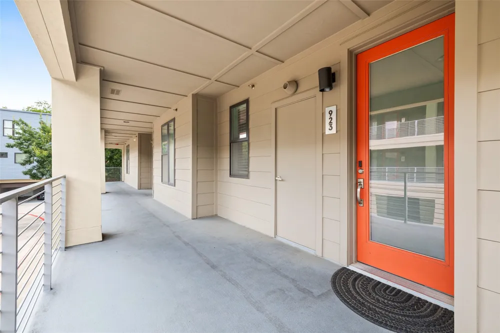 2804 Treble Lane #923 Austin, TX 78704