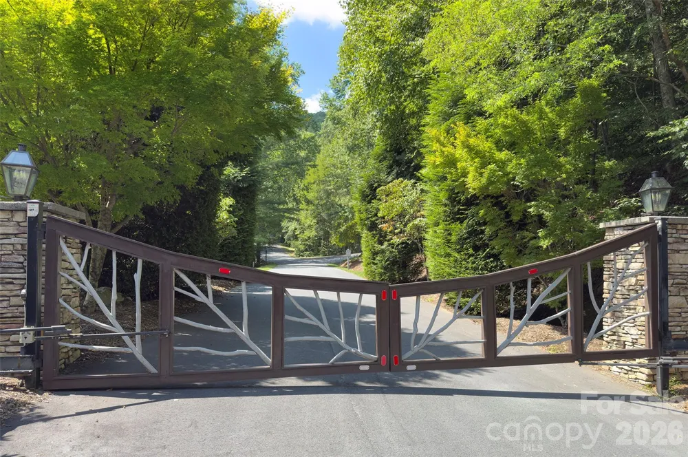 98 Soapstone Creek Drive Arden, NC 28704
