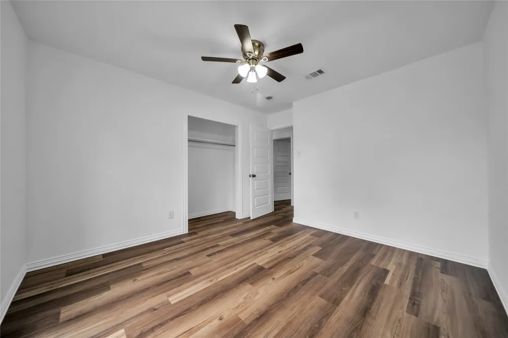 2009 Clark Trail Grand Prairie, TX 75052