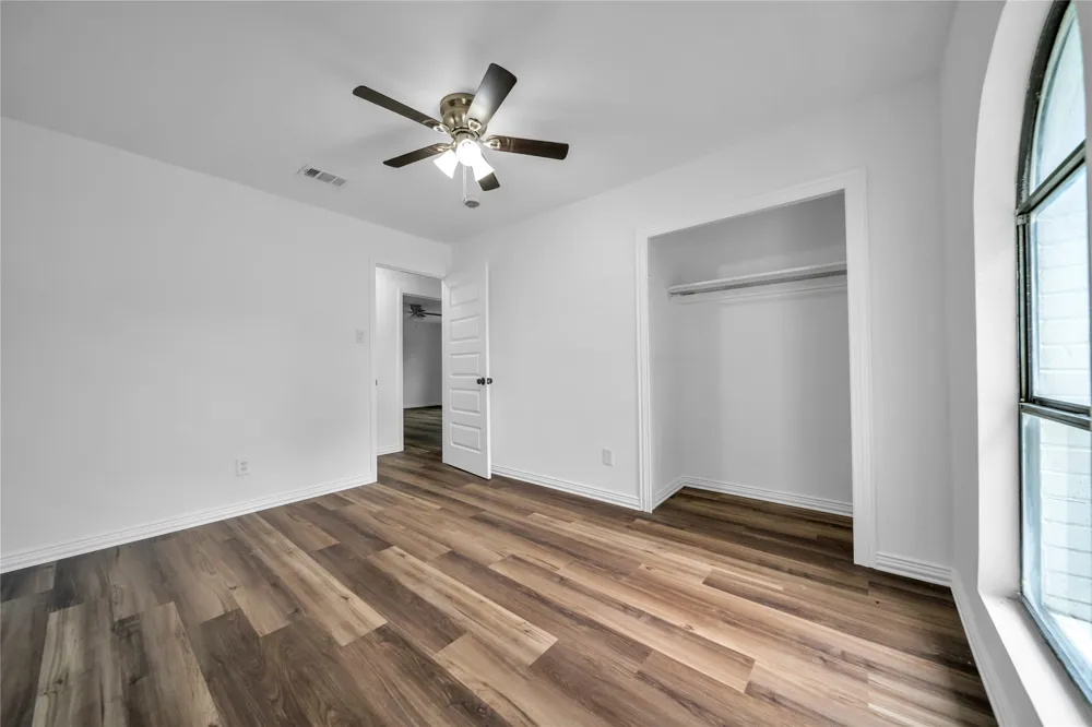 2009 Clark Trail Grand Prairie, TX 75052