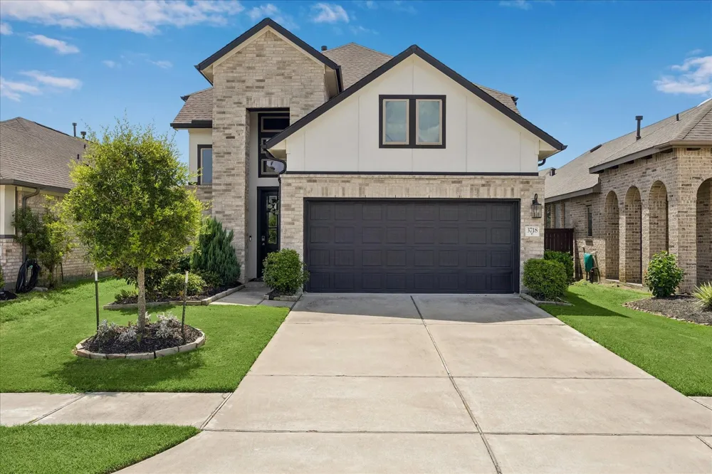 3718 Amoroso Drive Iowa Colony, TX 77583