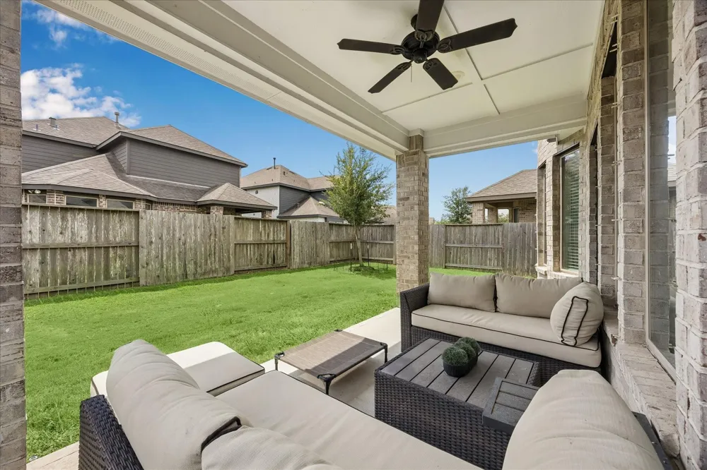 3718 Amoroso Drive Iowa Colony, TX 77583