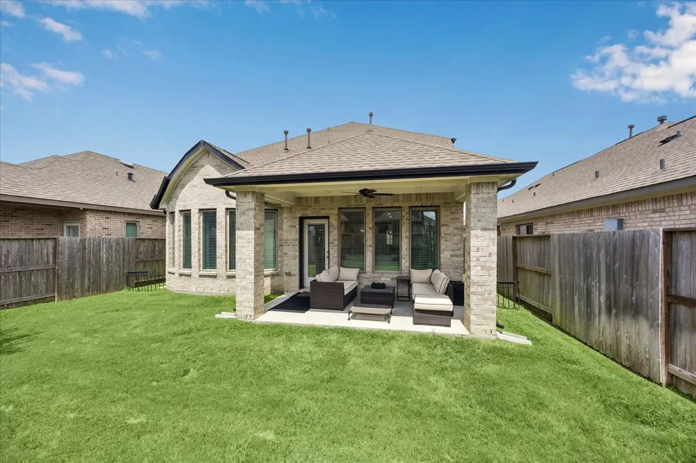 3718 Amoroso Drive Iowa Colony, TX 77583