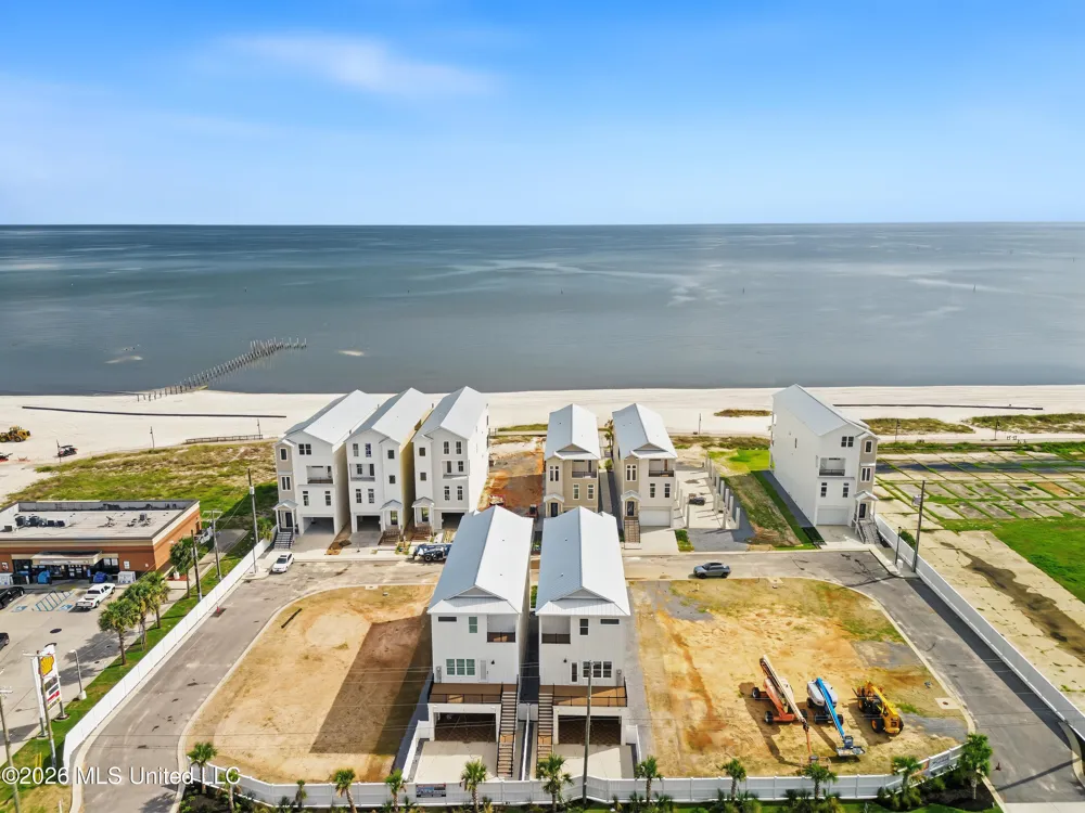 1852 Cristiano Boulevard Biloxi, MS 39531