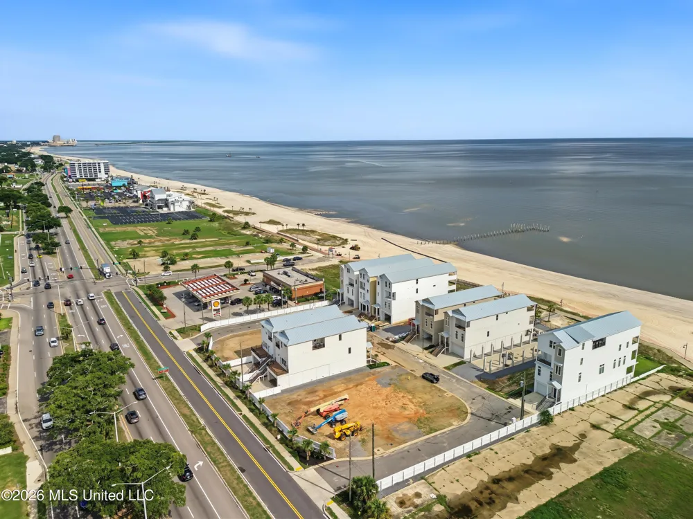 1852 Cristiano Boulevard Biloxi, MS 39531