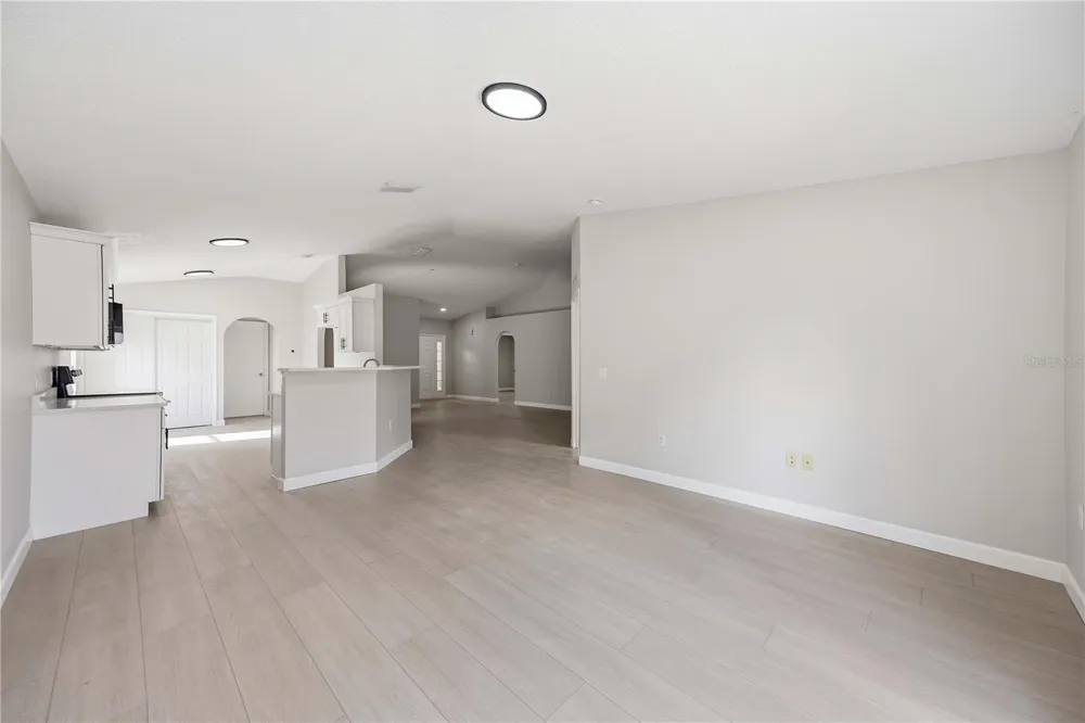3947 WARBLER DRIVE Winter Haven, FL 33880