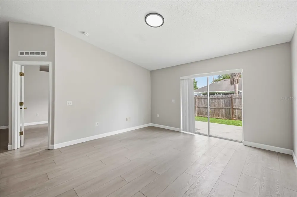 3947 WARBLER DRIVE Winter Haven, FL 33880