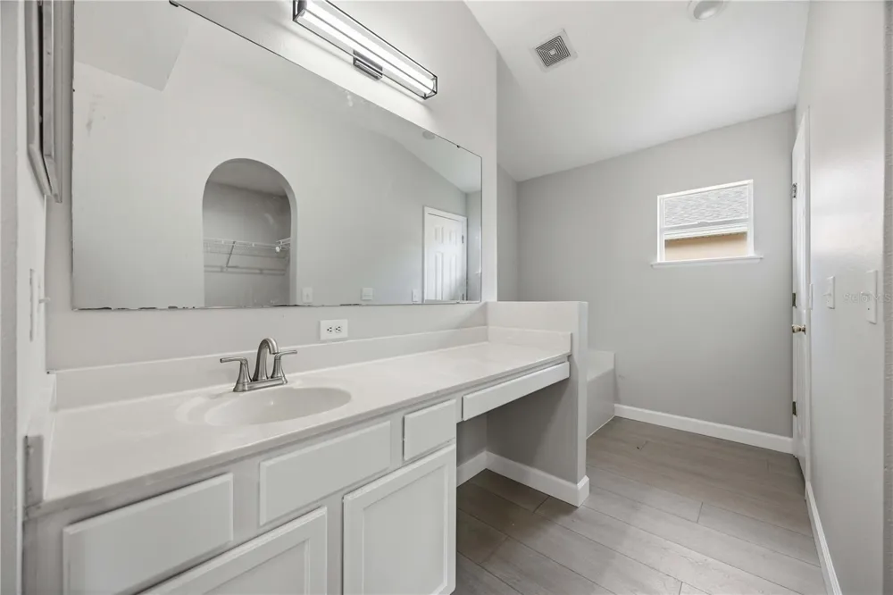 3947 WARBLER DRIVE Winter Haven, FL 33880