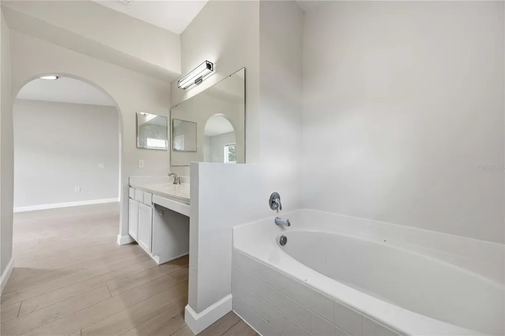 3947 WARBLER DRIVE Winter Haven, FL 33880