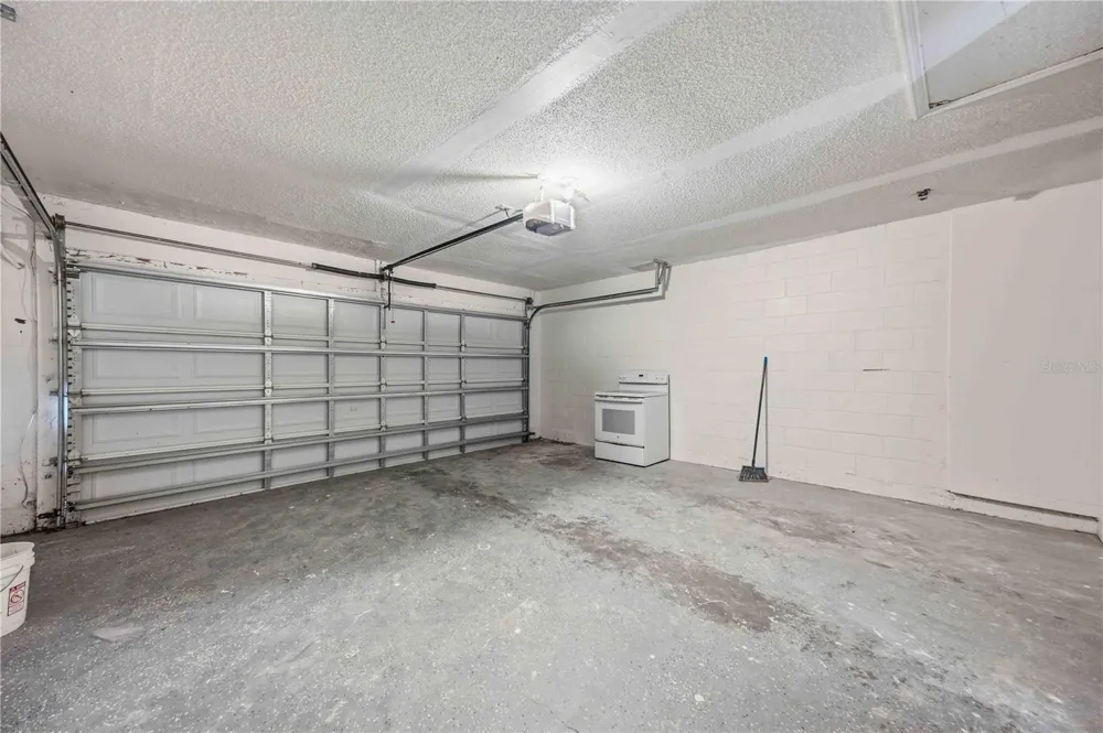 3947 WARBLER DRIVE Winter Haven, FL 33880