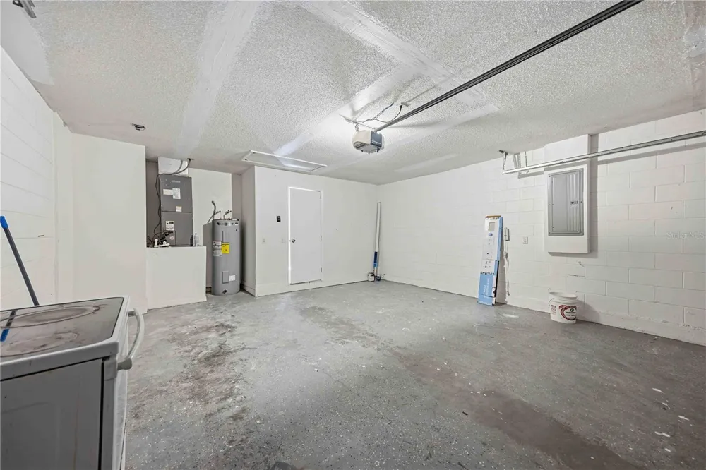 3947 WARBLER DRIVE Winter Haven, FL 33880