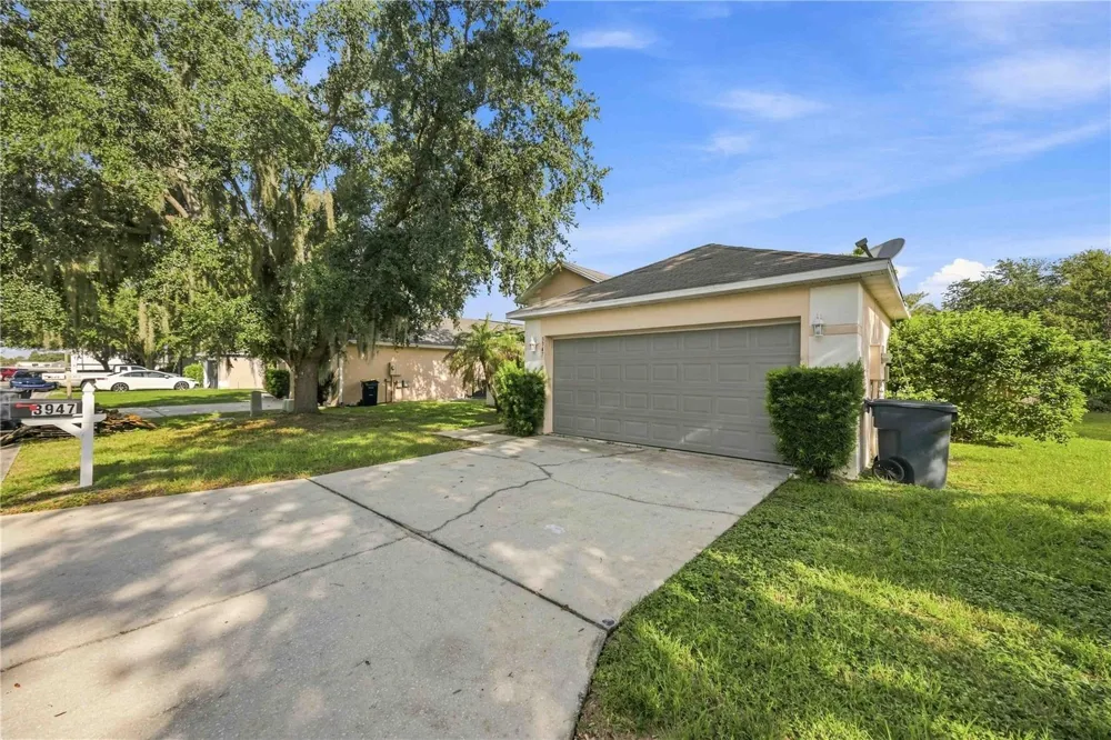 3947 WARBLER DRIVE Winter Haven, FL 33880