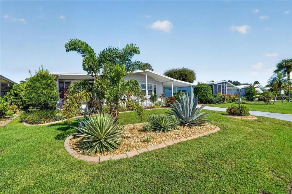 8534 IMPERIAL CIRCLE Palmetto, FL 34221