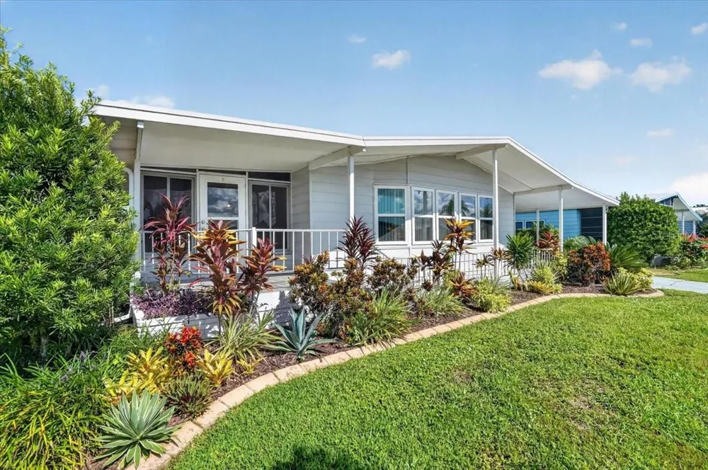 8534 IMPERIAL CIRCLE Palmetto, FL 34221