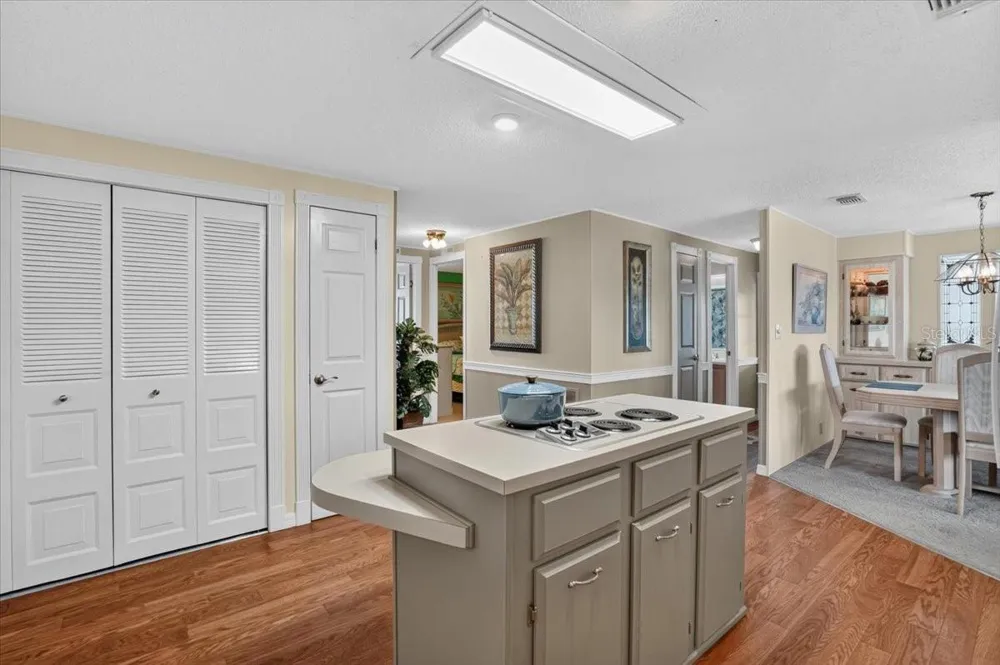 8534 IMPERIAL CIRCLE Palmetto, FL 34221