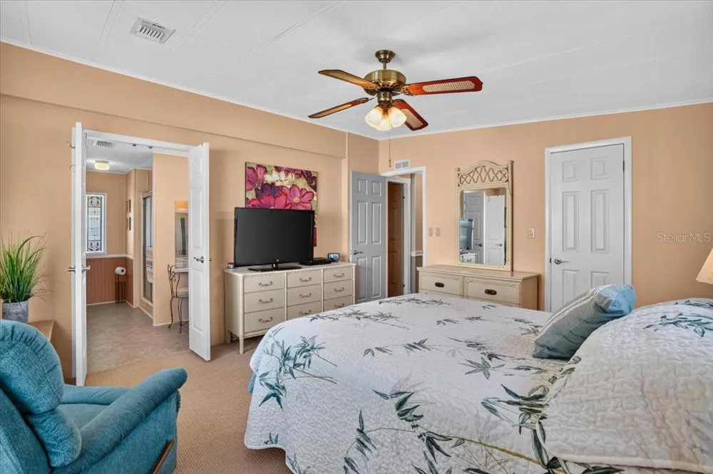8534 IMPERIAL CIRCLE Palmetto, FL 34221