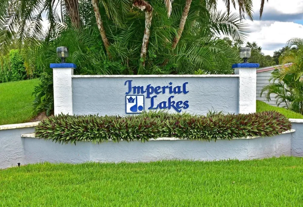 8534 IMPERIAL CIRCLE Palmetto, FL 34221